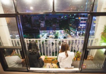 Góc ban công cafe trên cao ngắm toàn cảnh phố đi bộ về đêm