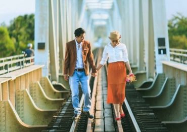 Bức tường hoa giấy rực rỡ sống ảo tuyệt đẹp tại đường phố Nha Trang