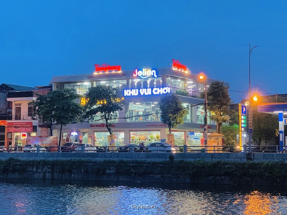 Khu vui chơi trẻ em tốt nhất Ninh Bình tại nhà sách Tiền Phong